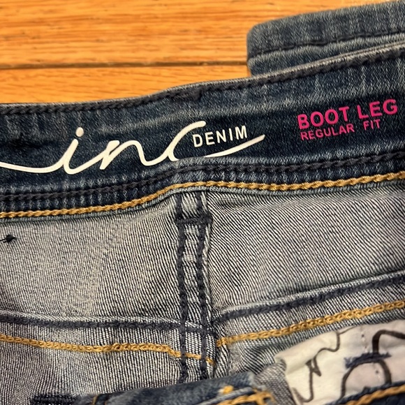3/$20 NWOT INC Denim Boot Leg Regular Fit Stretchy Jeans - Picture 5 of 6
